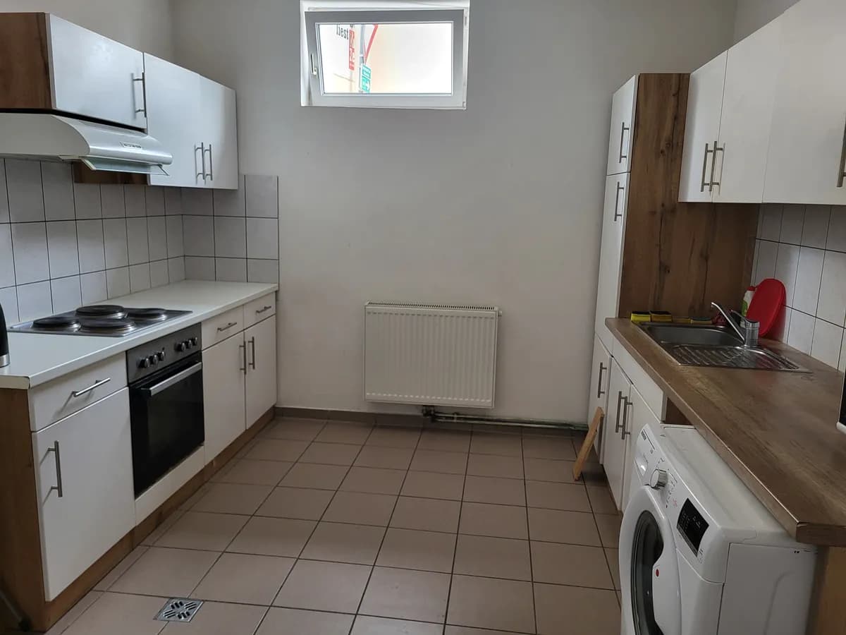 Wohnung mieten in Bruck an der Leitha – 15 m², € 400 – Bild 2 von 4