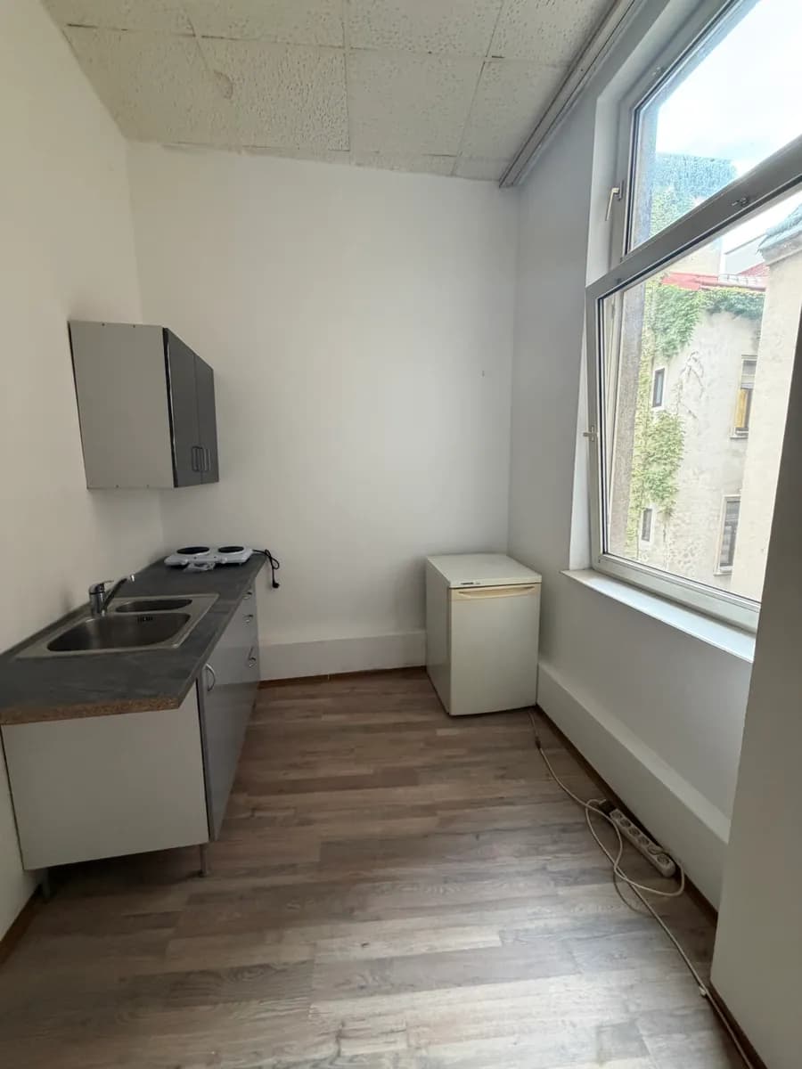 1-Zimmer-Wohnung mieten in Wien – 25 m², € 420 – Bild 1 von 3