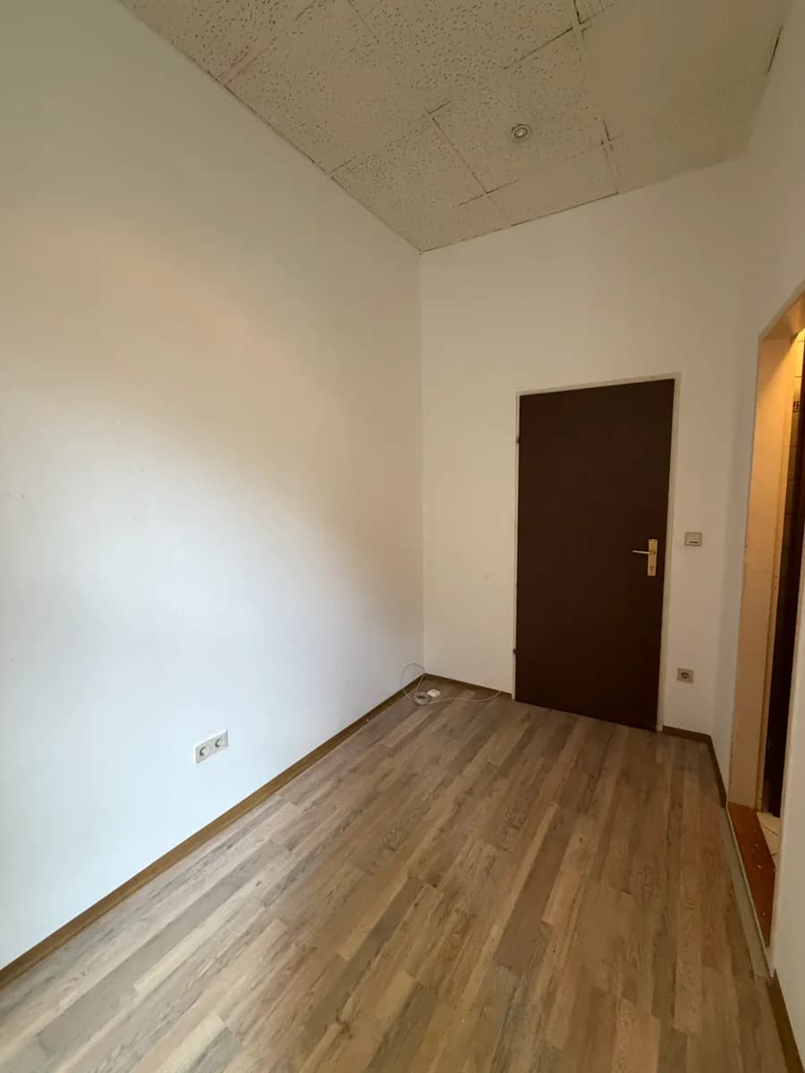 1-Zimmer-Wohnung mieten in Wien – 25 m², € 420 – Bild 2 von 3
