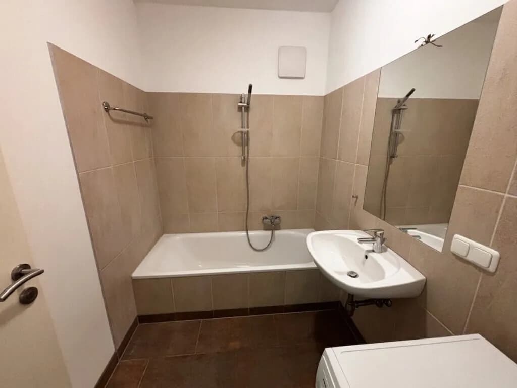 3-Zimmer-Wohnung mieten in Linz – 72 m², € 1.049 – Bild 7 von 10