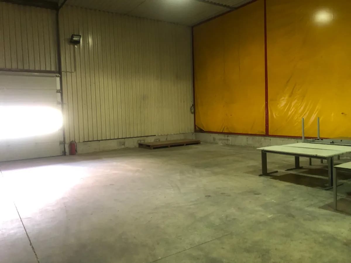 Gewerbeimmobilie mieten in Graz-Umgebung – 1 000 m² – Bild 2 von 4