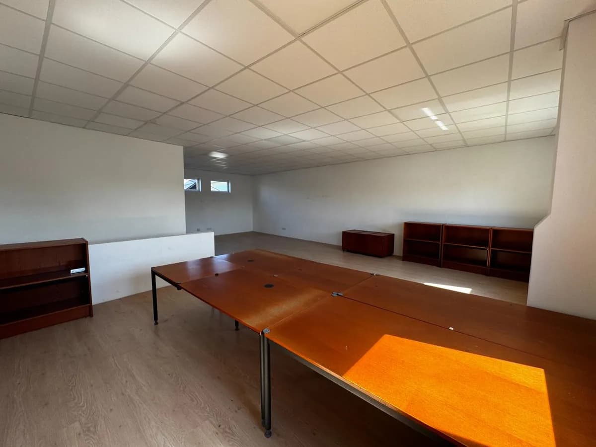 1-Zimmer-Gewerbeimmobilie mieten in Linz Land – 68 m² – Bild 2 von 4
