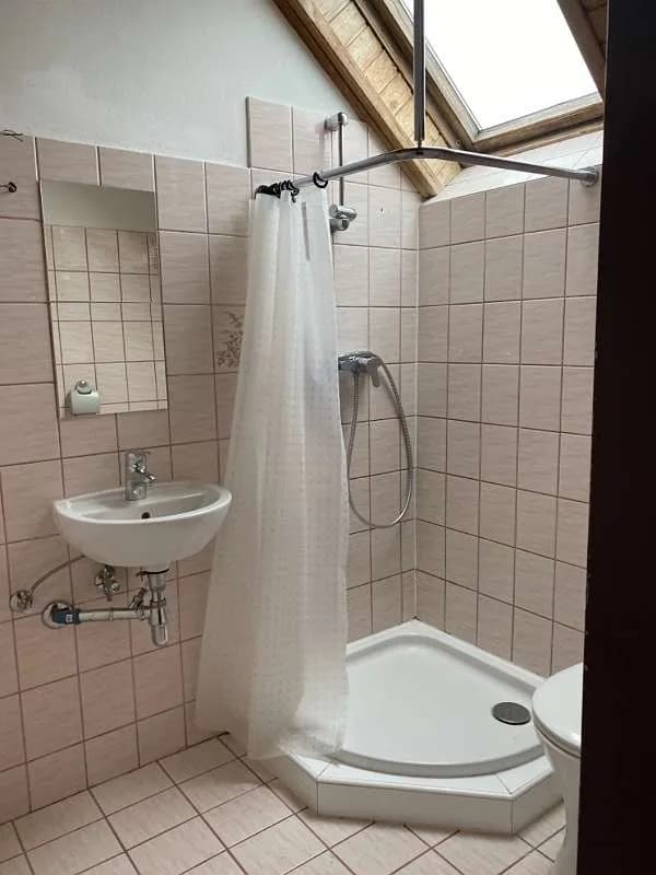 1-Zimmer-Wohnung mieten in Graz – 18 m², € 350 – Bild 4 von 4