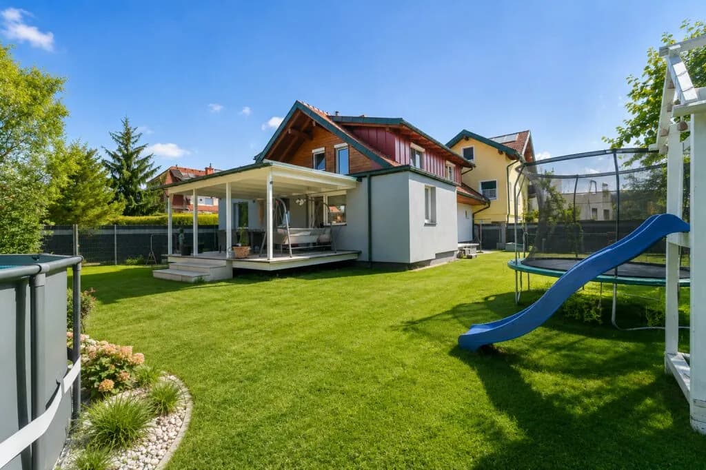 7-Zimmer-Gewerbeimmobilie kaufen in Wolfsberg – 178 m², € 440.000 – Bild 1 von 20