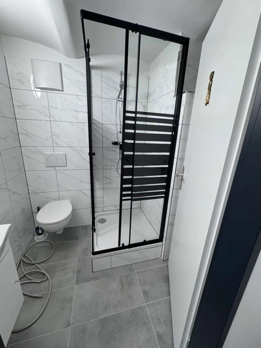 5-Zimmer-Gewerbeimmobilie mieten in Mödling – 100 m², € 2.000 – Bild 30 von 42