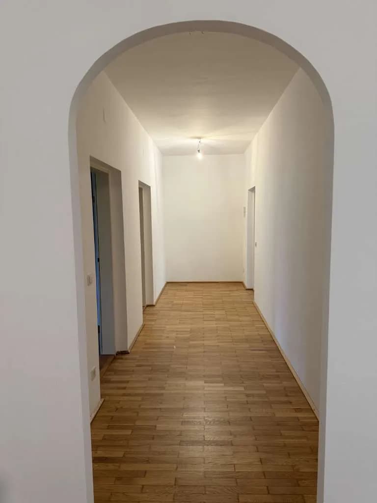 4-Zimmer-Wohnung mieten in Neusiedl am See – 133 m², € 1.060 – Bild 1 von 7