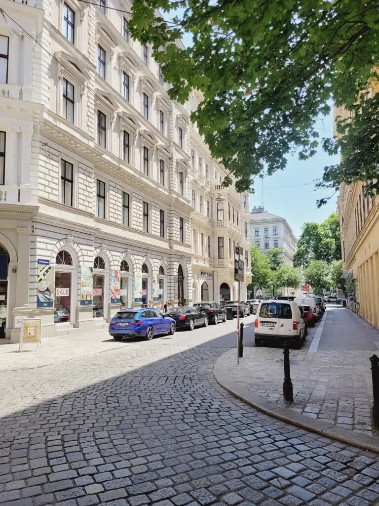3-Zimmer-Wohnung mieten in Wien – 148,65 m², € 3.190 – Bild 22 von 23