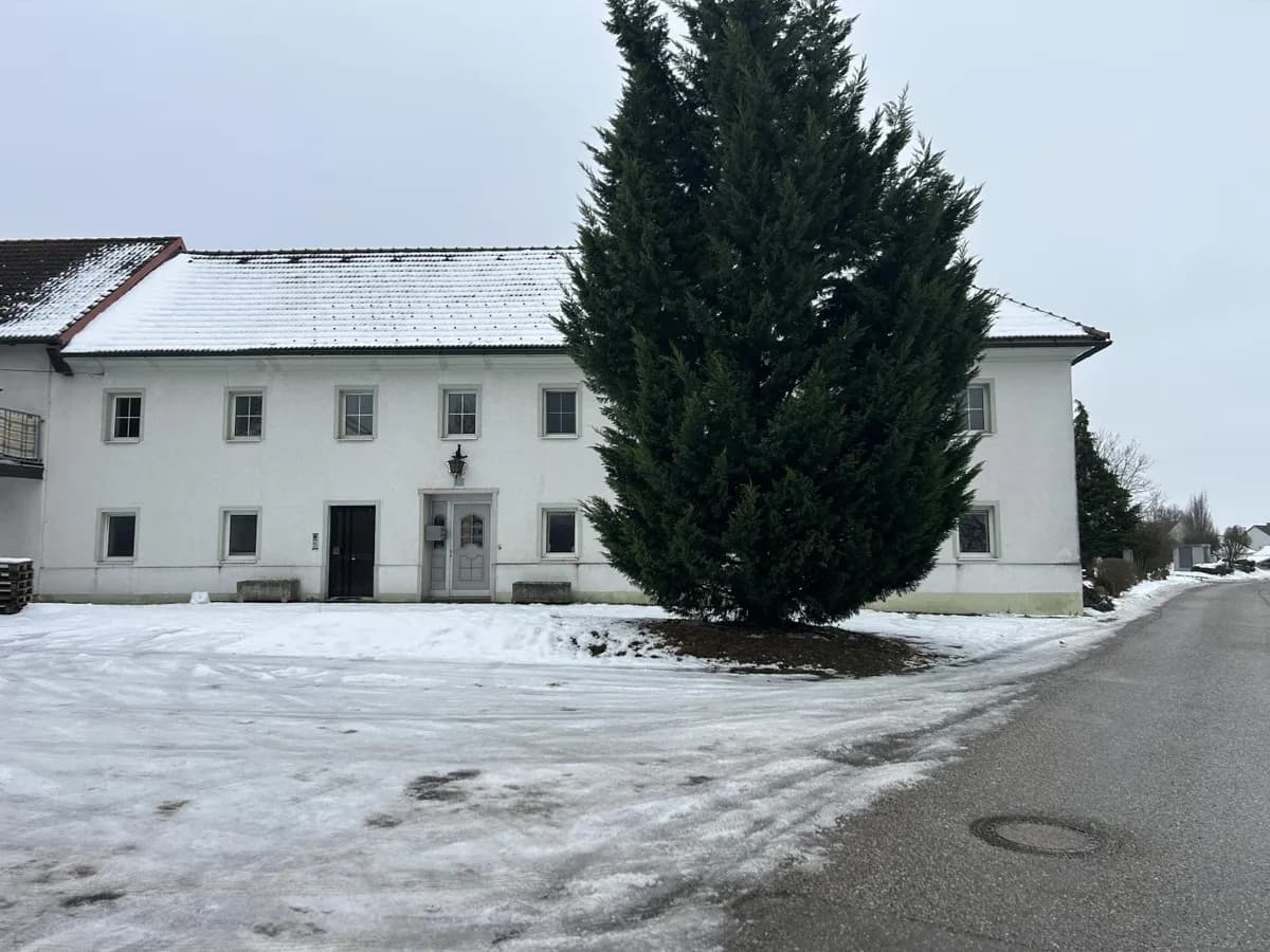 Gewerbeimmobilie kaufen in Amstetten – 1 362 m² – Bild 1 von 14