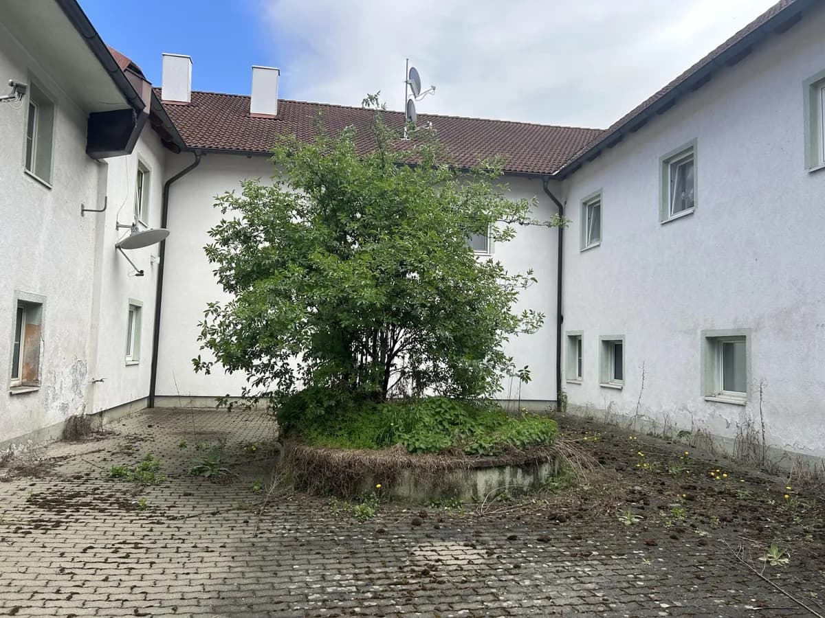 Gewerbeimmobilie kaufen in Amstetten – 1 362 m² – Bild 2 von 14
