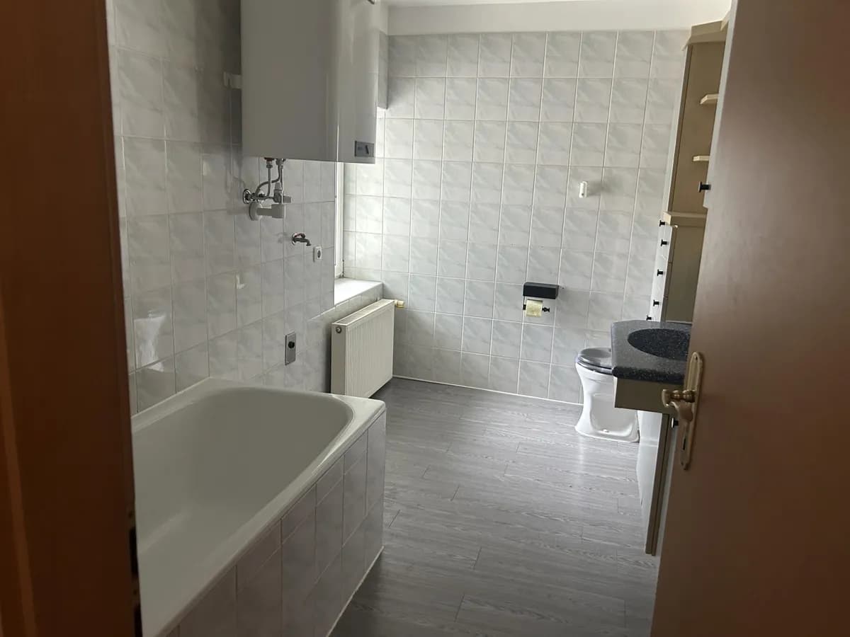 Gewerbeimmobilie kaufen in Amstetten – 1 362 m² – Bild 11 von 14