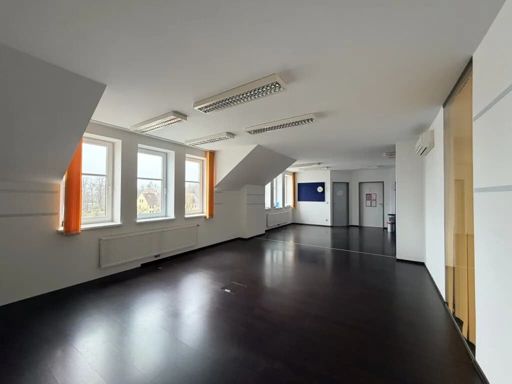 3-Zimmer-Gewerbeimmobilie mieten in Gmünd – 93 m² – Bild 2 von 10