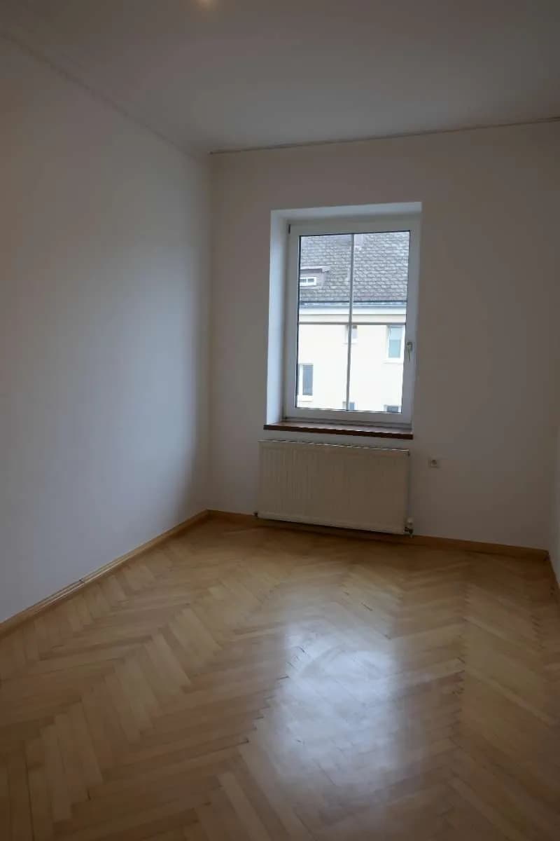 5-Zimmer-Wohnung kaufen in Vöcklabruck – 101 m², € 279.000 – Bild 8 von 9