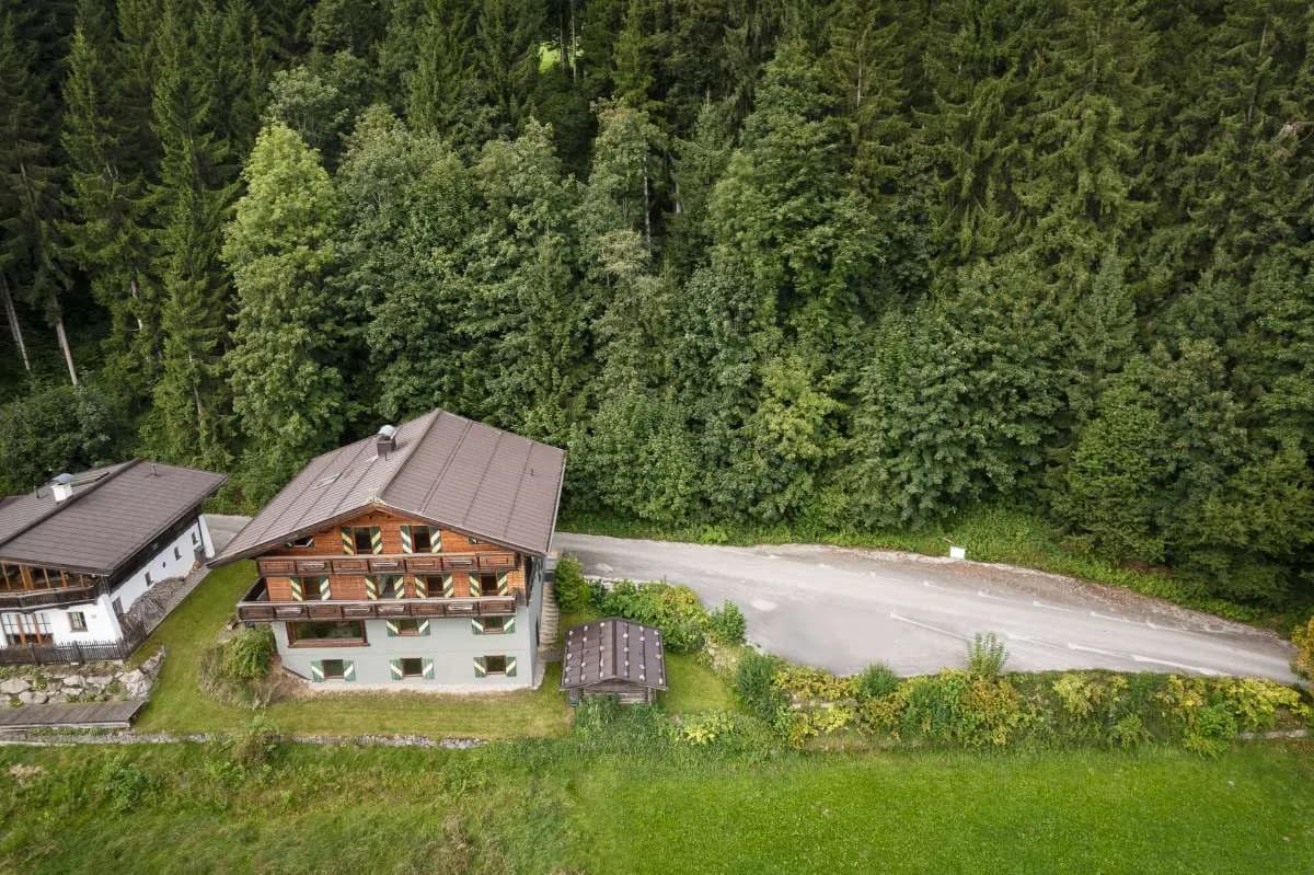 16-Zimmer-Gewerbeimmobilie kaufen in Kitzbühel – 557 m², € 1.650.000 – Bild 5 von 13