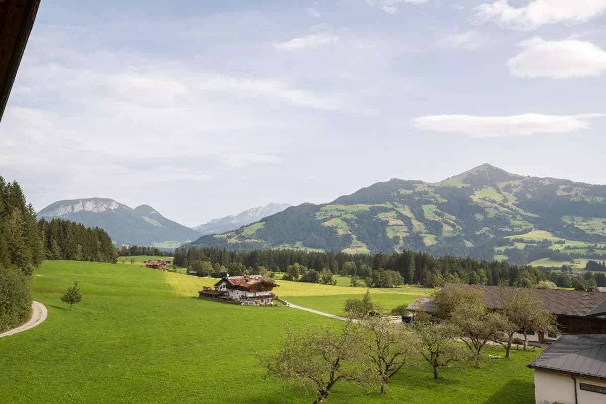 16-Zimmer-Gewerbeimmobilie kaufen in Kitzbühel – 557 m², € 1.650.000 – Bild 8 von 13