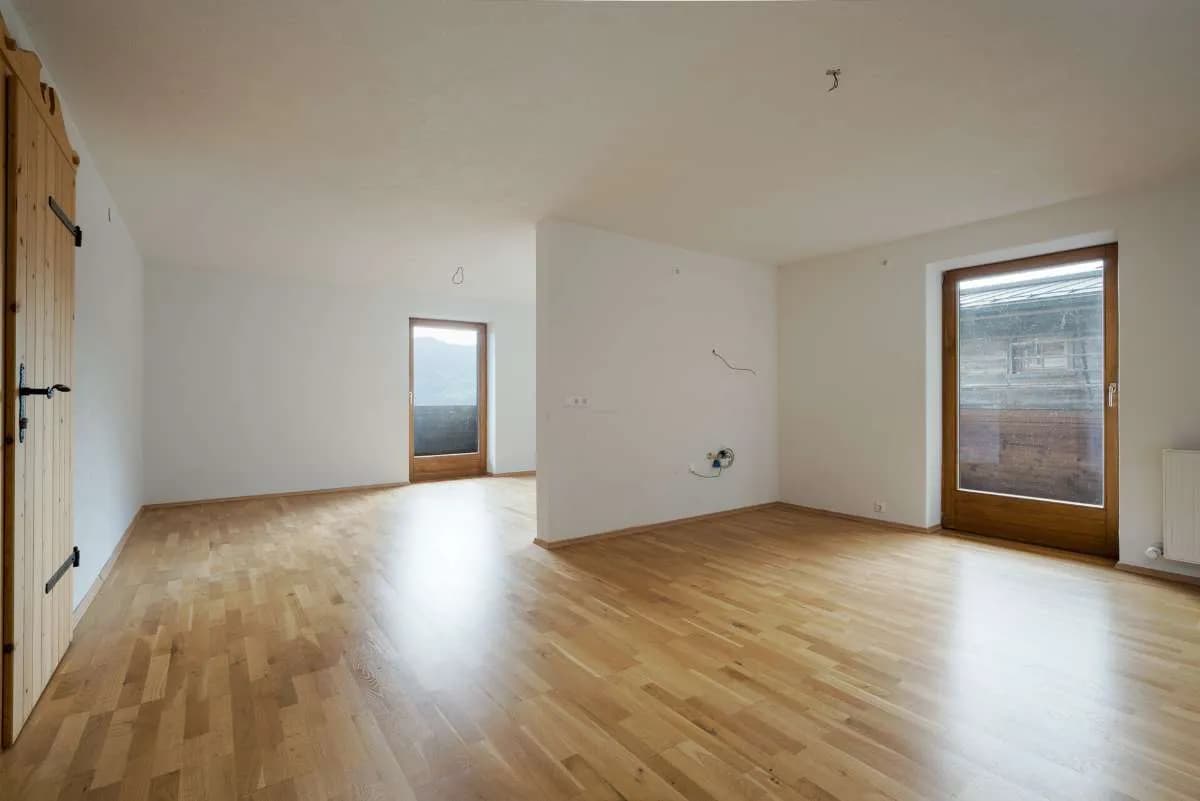 16-Zimmer-Gewerbeimmobilie kaufen in Kitzbühel – 557 m², € 1.650.000 – Bild 12 von 13