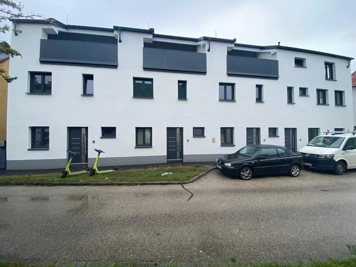4-Zimmer-Haus kaufen in Wiener Neustadt – 110 m², € 449.000 – Bild 1 von 20
