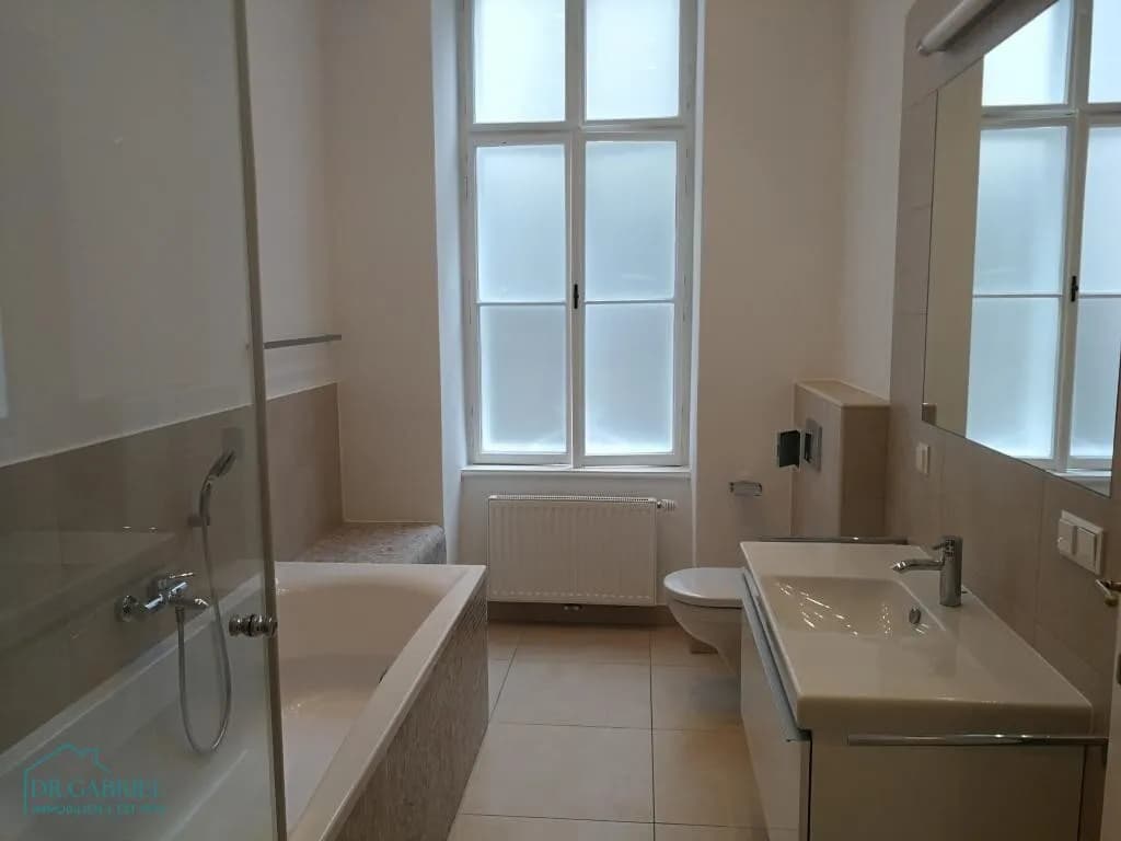 6-Zimmer-Wohnung mieten in Wien – 201,24 m², € 3.700 – Bild 10 von 14