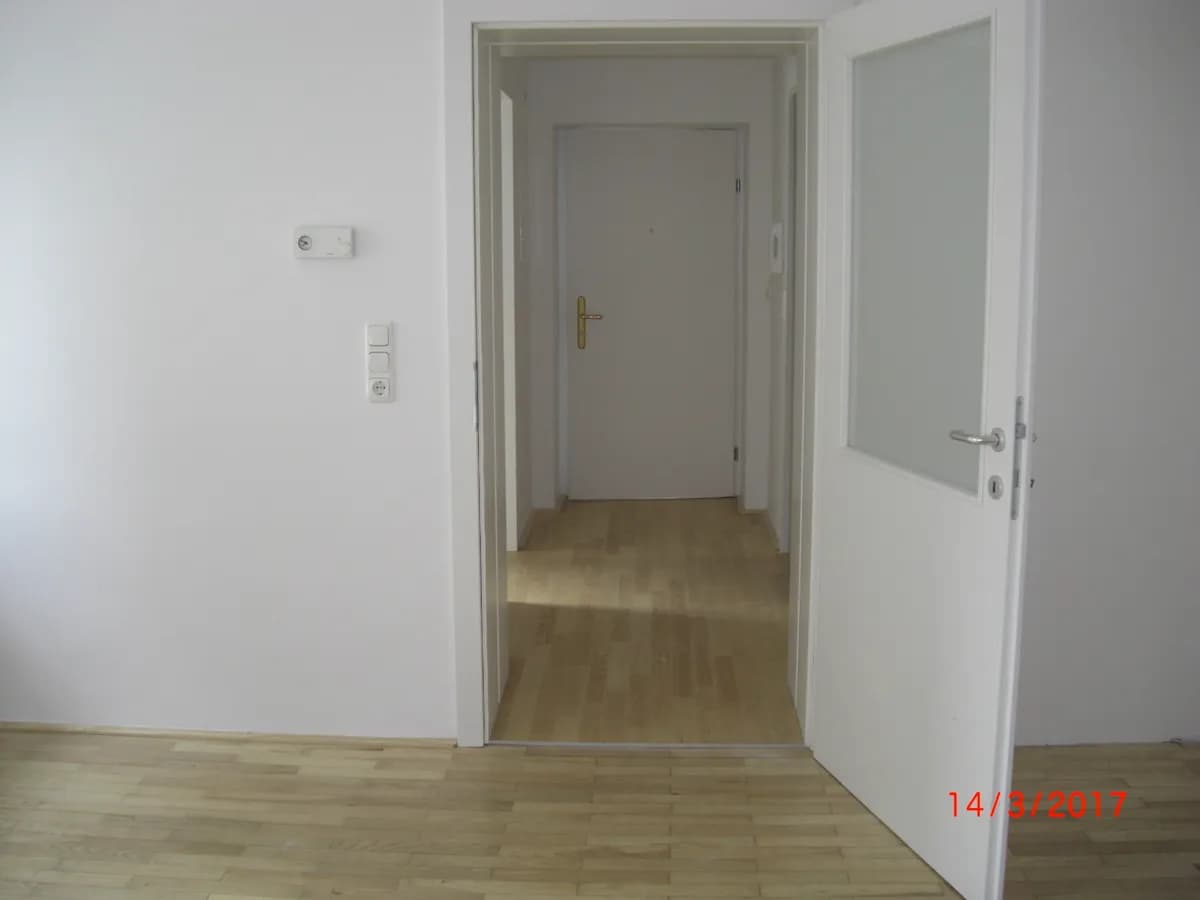 1-Zimmer-Wohnung mieten in Linz – 33 m², € 455 – Bild 3 von 8