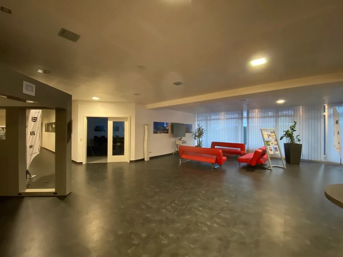 Gewerbeimmobilie mieten in Zell am See – 376 m², € 5.250 – Bild 1 von 5