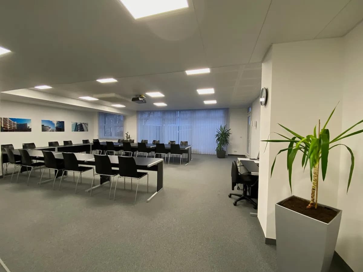 Gewerbeimmobilie mieten in Zell am See – 376 m², € 5.250 – Bild 5 von 5