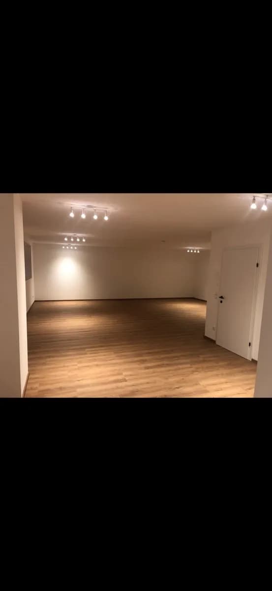 1-Zimmer-Gewerbeimmobilie mieten in Innsbruck-Land – 78 m², € 1.123 – Bild 2 von 2