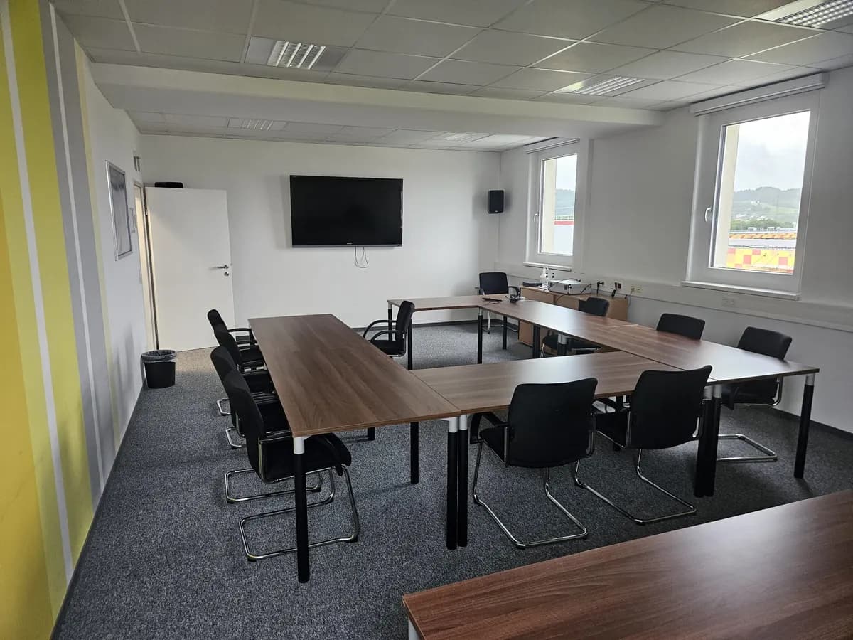 Gewerbeimmobilie mieten in Linz Land – 394 m², € 4.274