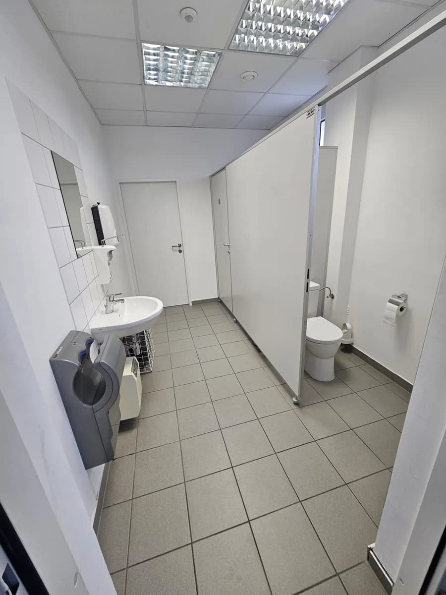 Gewerbeimmobilie mieten in Linz Land – 394 m², € 4.274 – Bild 3 von 12