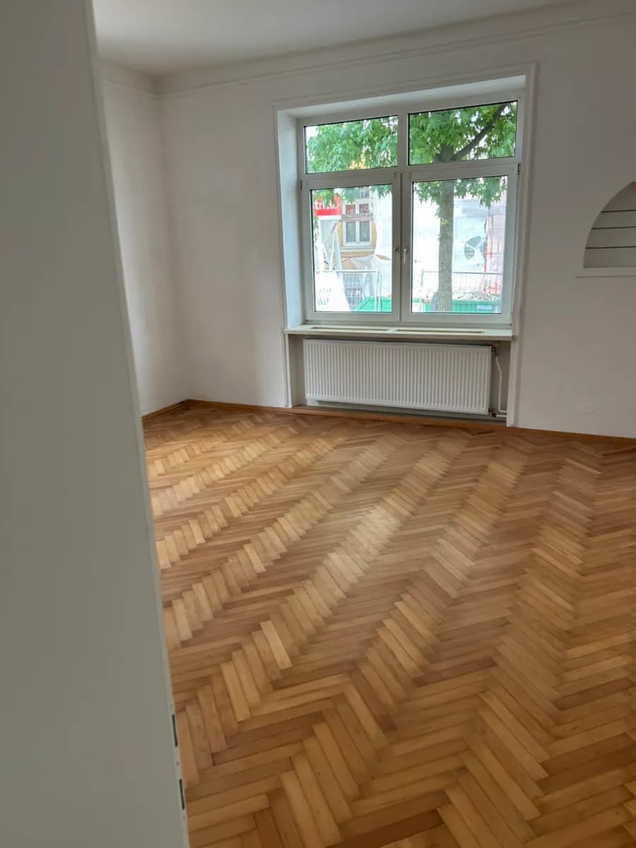 2-Zimmer-Wohnung mieten in Amstetten – 63 m², € 560 – Bild 1 von 6