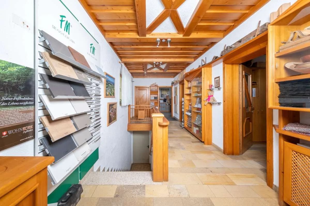 Gewerbeimmobilie mieten in Perg – 1 288 m², € 6.200 – Bild 3 von 7