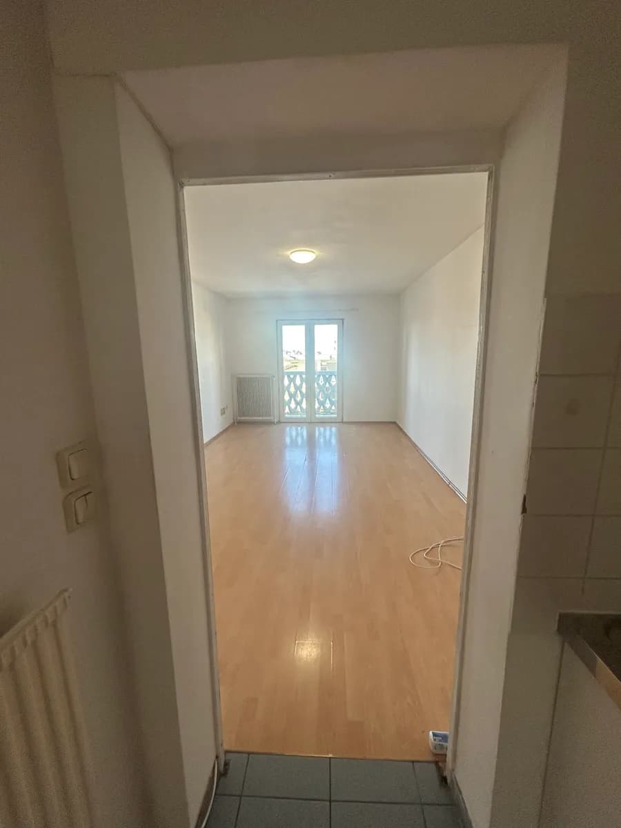 1-Zimmer-Wohnung mieten in Wiener Neustadt – 30 m², € 580 – Bild 3 von 6