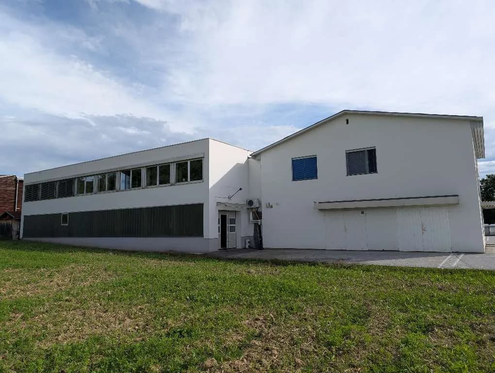 Gewerbeimmobilie mieten in Weiz – 215 m², € 1.398 – Bild 1 von 17