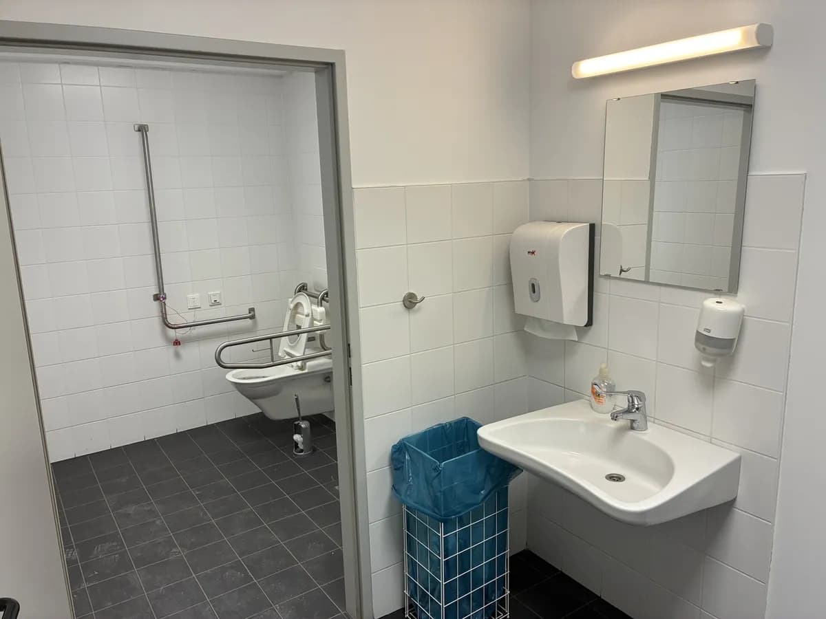 Gewerbeimmobilie mieten in Wien – 166 m², € 18 – Bild 8 von 11