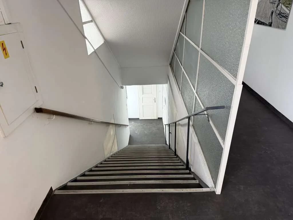 Gewerbeimmobilie mieten in Wels – 100 m² – Bild 7 von 17