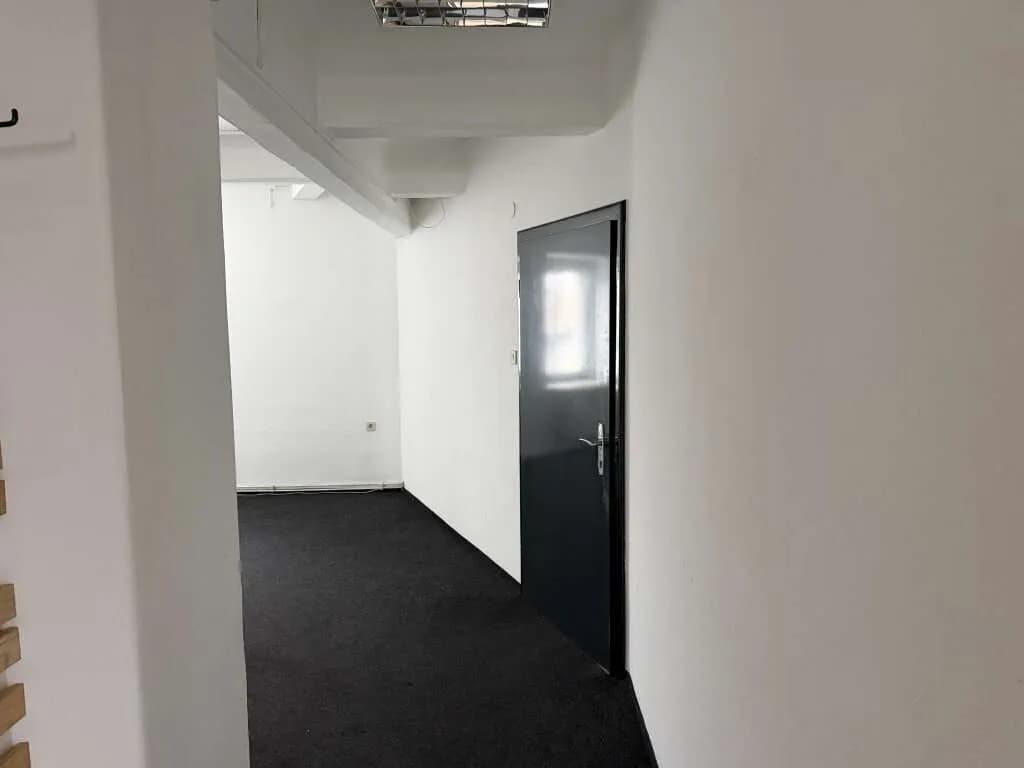 Gewerbeimmobilie mieten in Wels – 100 m² – Bild 13 von 17