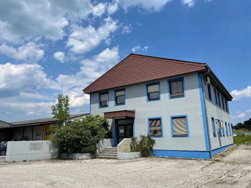 Gewerbeimmobilie mieten in Hartberg-Fürstenfeld – 282 m², € 2.538 – Bild 2 von 2