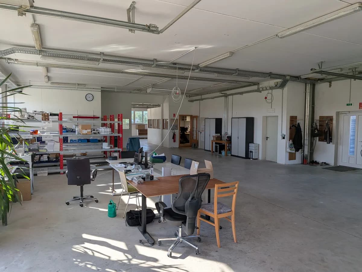 4-Zimmer-Gewerbeimmobilie mieten in Braunau am Inn – 320 m², € 1.860 – Bild 2 von 15