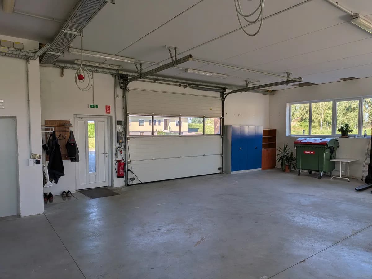 4-Zimmer-Gewerbeimmobilie mieten in Braunau am Inn – 320 m², € 1.860 – Bild 8 von 15