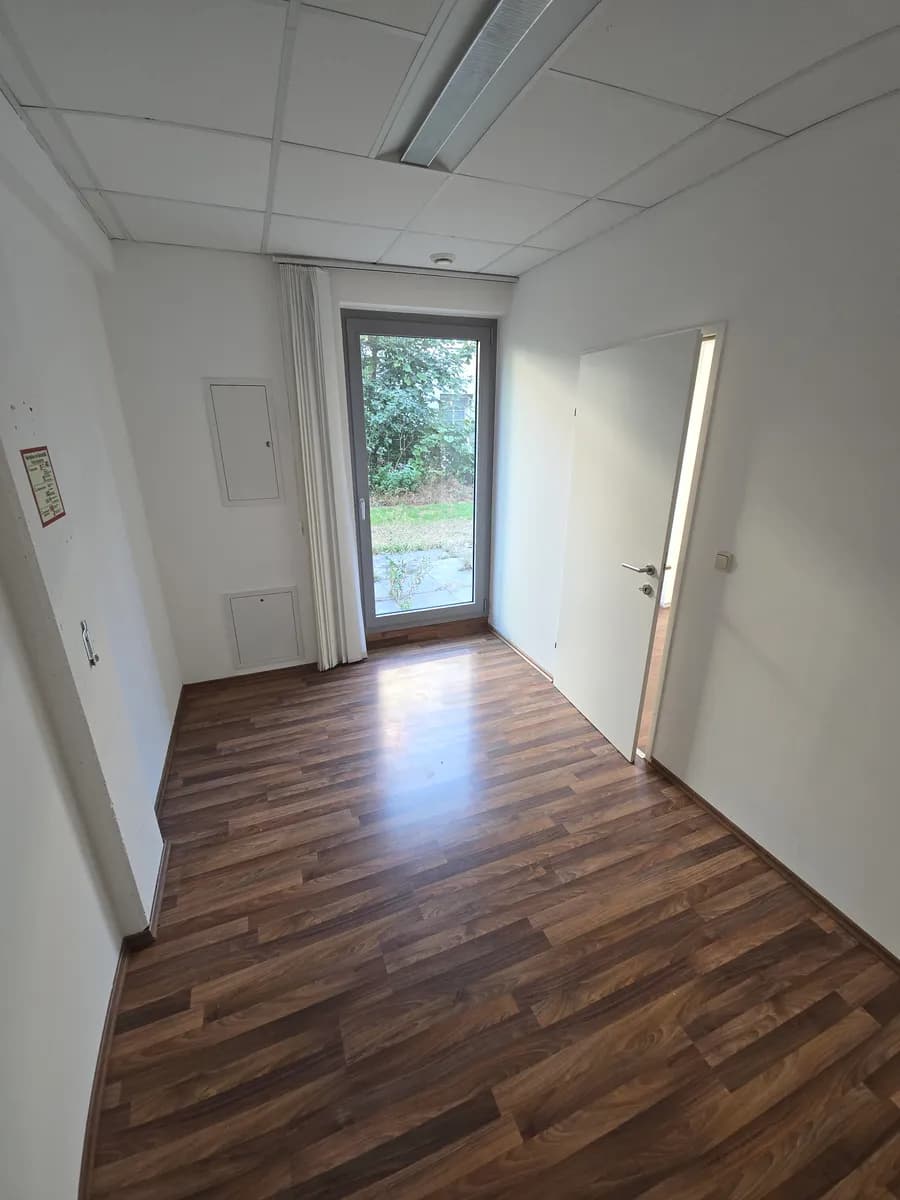3-Zimmer-Gewerbeimmobilie mieten in Gmunden – 83 m², € 1.162 – Bild 6 von 7
