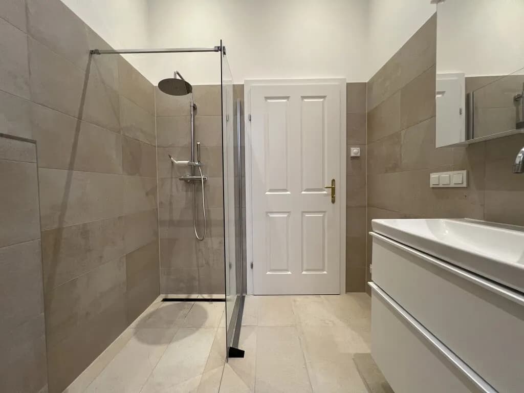 5-Zimmer-Wohnung mieten in Wien – 206,94 m², € 4.200 – Bild 19 von 20