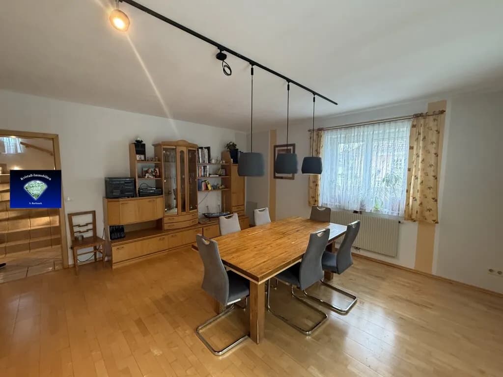 5-Zimmer-Haus kaufen in Neunkirchen – 146 m², € 469.000 – Bild 6 von 16