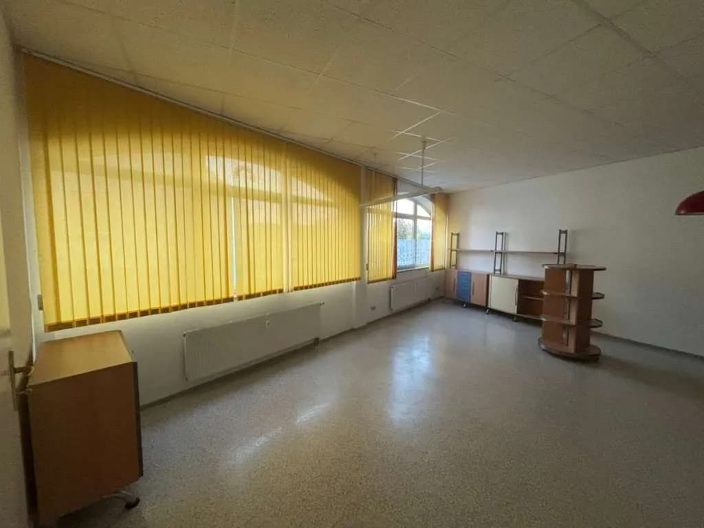 3-Zimmer-Gewerbeimmobilie mieten in Braunau am Inn – 93 m², € 1.000