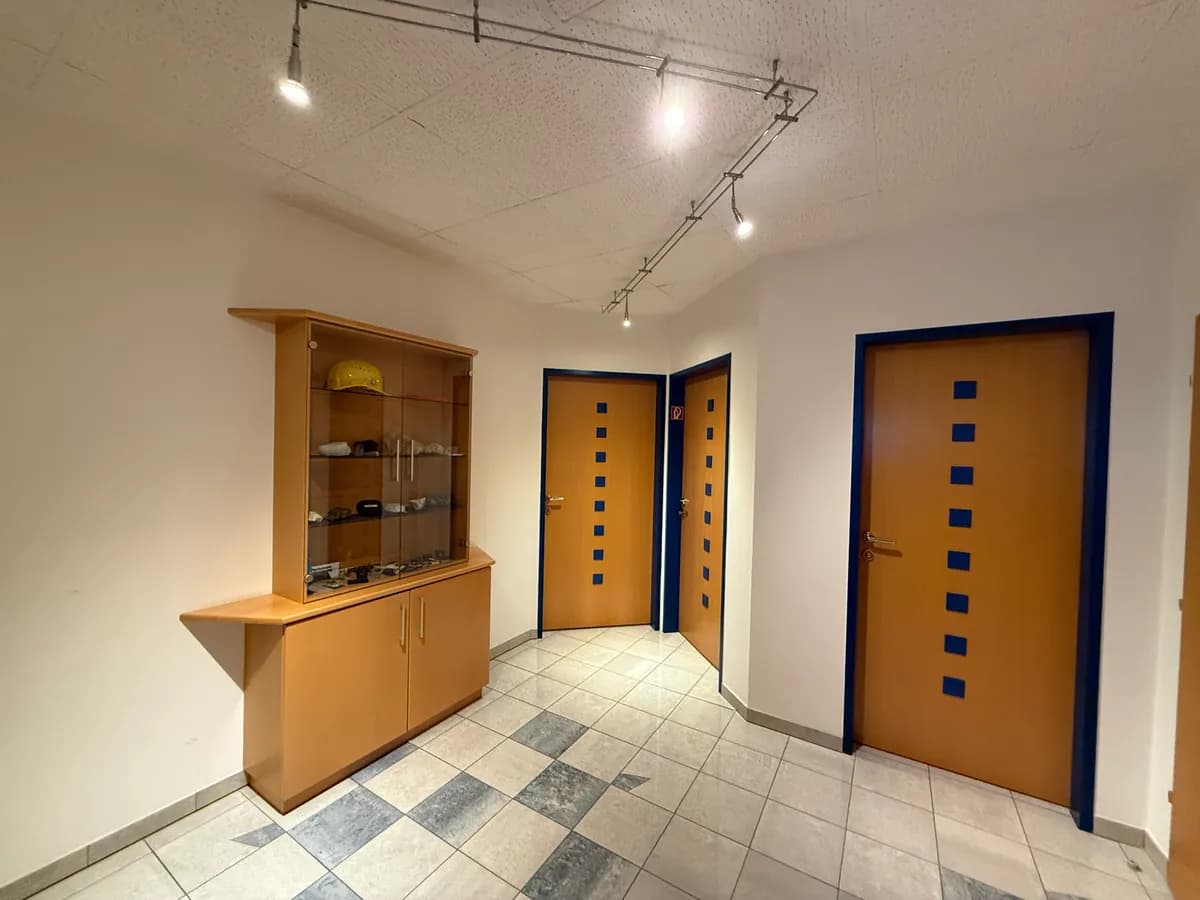 Gewerbeimmobilie mieten in Wels-Land – 100 m², € 1.320 – Bild 6 von 9