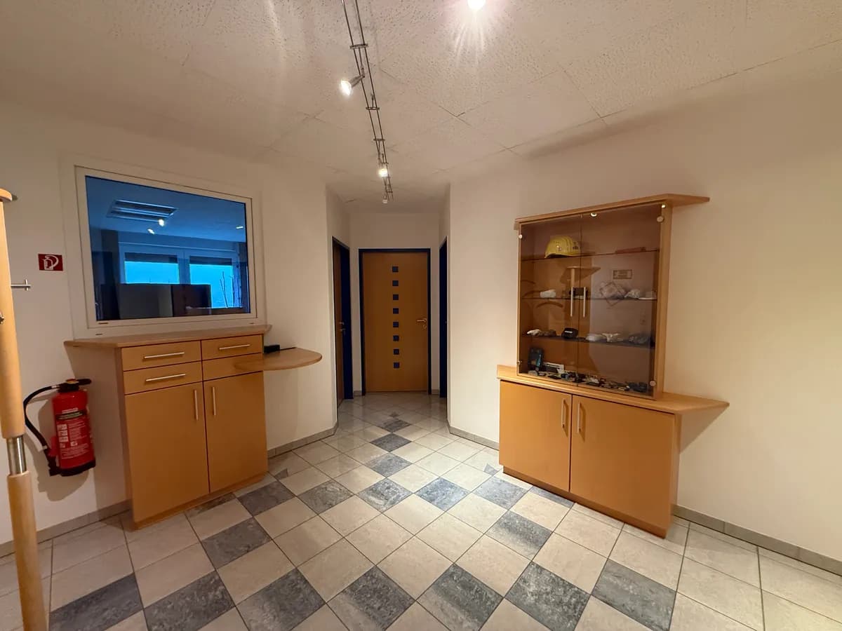 Gewerbeimmobilie mieten in Wels-Land – 100 m², € 1.320 – Bild 7 von 9