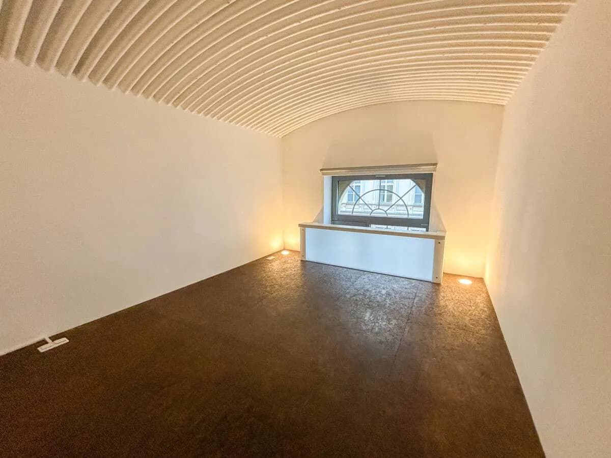2-Zimmer-Gewerbeimmobilie mieten in Wien – 132 m², € 2.503 – Bild 11 von 13