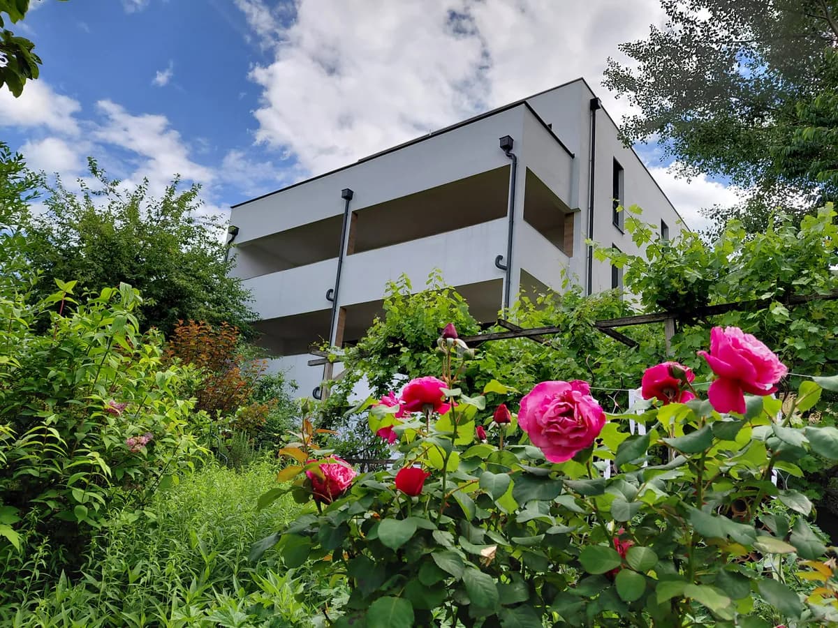 8-Zimmer-Immobilie kaufen in Bruck an der Leitha – 436 m², € 990.000 – Bild 1 von 29