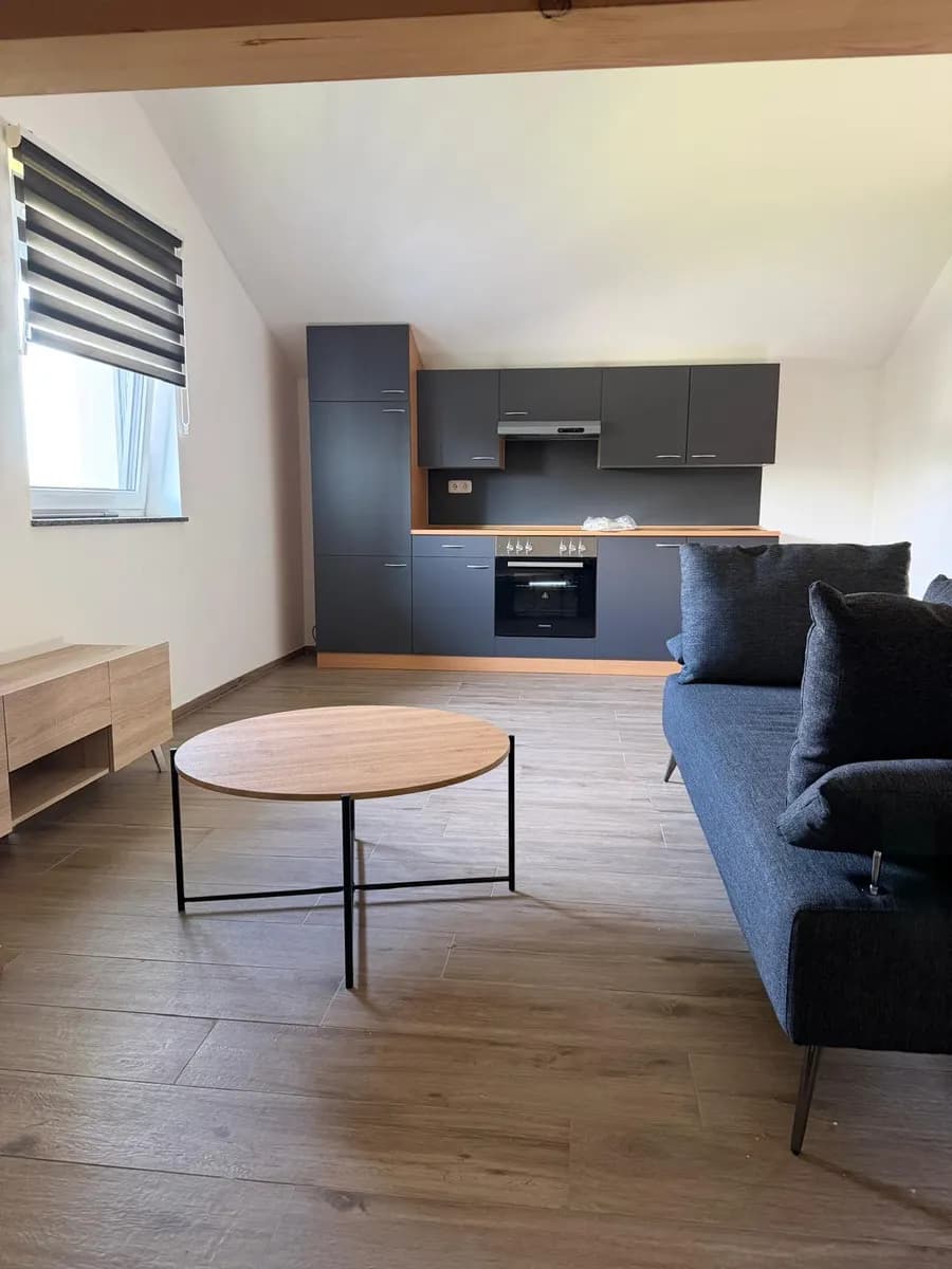 1-Zimmer-Wohnung mieten in Ried im Innkreis – 40 m², € 550 – Bild 1 von 11