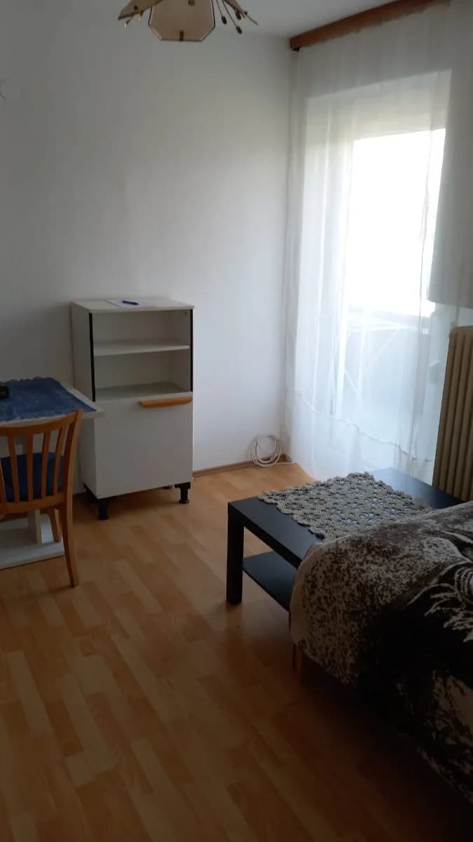 Wohnung mieten in Feldkirchen – 20 m², € 305 – Bild 2 von 6