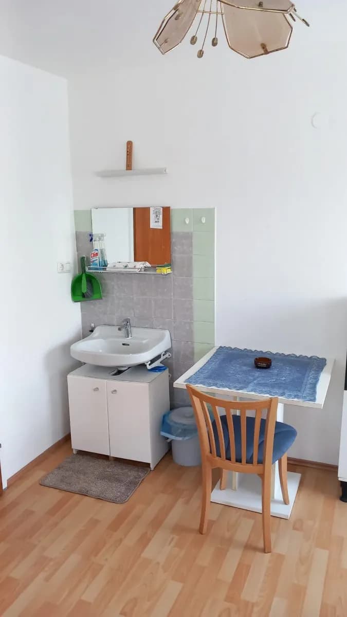 Wohnung mieten in Feldkirchen – 20 m², € 305 – Bild 3 von 6