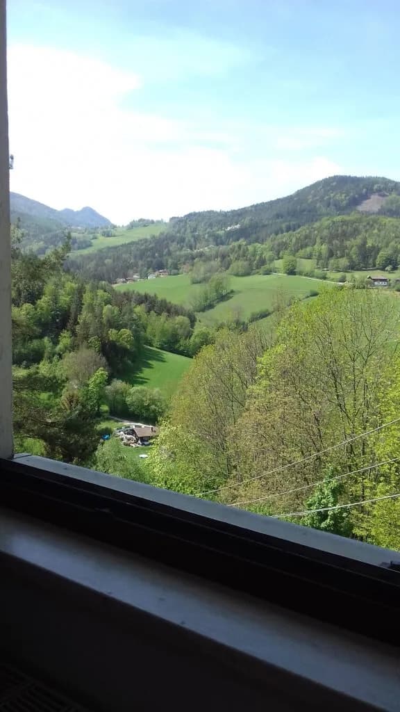 Wohnung mieten in Neunkirchen – 60 m², € 407 – Bild 2 von 10