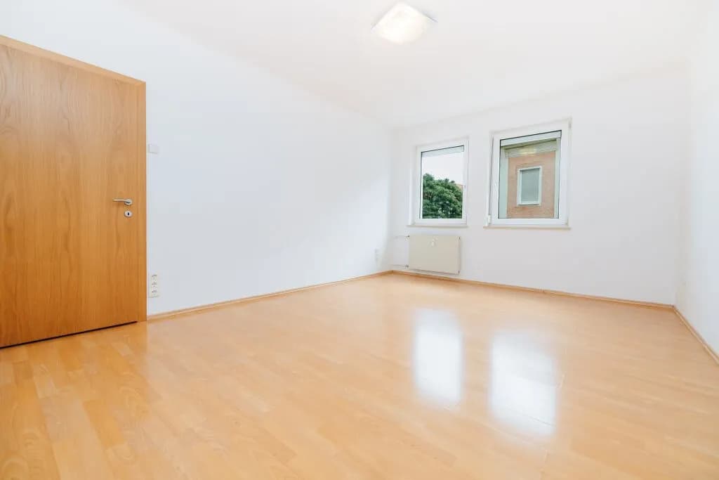 3-Zimmer-Wohnung kaufen in Graz – 69,37 m², € 138.000 – Bild 1 von 10